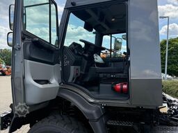 Mercedes-Benz Hochgeländegängig U4023