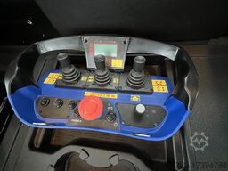 Mercedes-Benz 3348 Arocs 6x4 Krankipper Fassi Sofort!