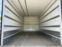 MERCEDES-BENZ ATEGO 918 L Koffer 5,30 m LBW 1,5 T*E 6D*NL 4 T
