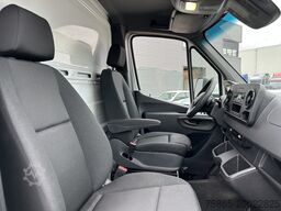 Mercedes-Benz Sprinter 515 1.9 CDI / 126 dkm / Box 4.4 mtr / ...