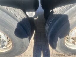 SCHMITZ CARGOBULL Carrier 1950 Mt Bi-temp Doppelstock Lift