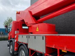 Scania P420 8X4 + BISON PALFINGER TKA 57 KS HOOGWERKER...