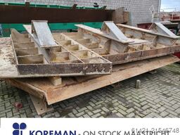 Test Feeding table Nordberg with Hopper