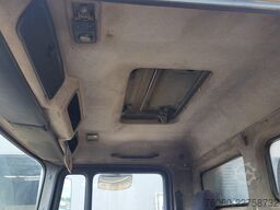MAN 32.372 (BIG AXLE / STEEL SUSPENSION / MANUAL PU...