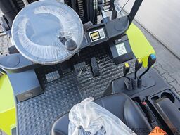 Clark C70D - NEU - DIESEL KUBOTA - TRIPLEX