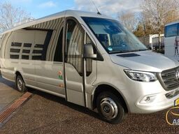 MERCEDES-BENZ Sprinter 519 CDI CMS 21 Sitze EURO 6