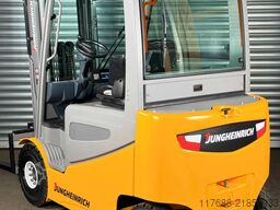 Jungheinrich EFG S30 - Service Neu - 5665 Std. Batterie 82%