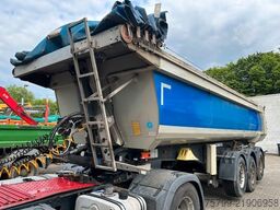 SCHMITZ CARGOBULL Kippauflieger mit 3 Achsen + 2x Liftachsen