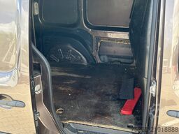 Mercedes-Benz Citan 109 CDI / Fuel Problem -> Not Starting / ...