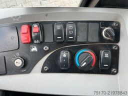 Caterpillar 908M / 2.997h / Gabel / Schaufel