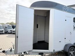 SIRIUS 2 Pferde große Sattelkammer