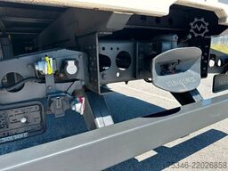 MERCEDES-BENZ 1830LLPrit7,20m/KranHiabFunk/NL7,60to/20 tkm/Top