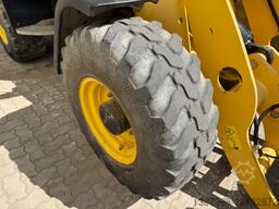 YANMAR V100 / 2019 BJ / Schaufel + Gabel