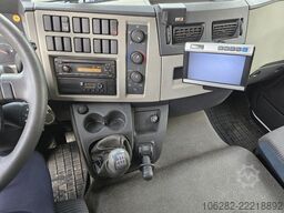 Volvo FL240 4x2 Ladeborwand