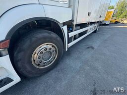 Mercedes-Benz Actros box truck with side opening!
