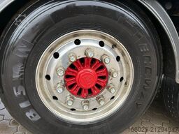 KNAPEN K200 Schubboden 92m³