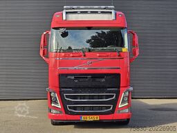 Volvo FH 16.650 8x4 / HIAB 105 t/m CRANE / KRAN
