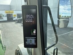 John Deere 6195M