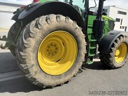 John Deere 6195M
