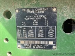John Deere 6195M
