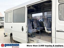 Mercedes-Benz 711 D-KA 4x2, Standklima, 11-Sitze, 2 x on stock