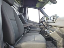 MERCEDES-BENZ SPRINTER 316 L2H2 Mbux RWD!