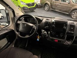 PEUGEOT Boxer DoKa 3 Seiten Kipper Klima AHK 3,0T 2.Hand