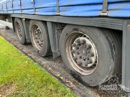 Schmitz Cargobull Curtainsider Mega