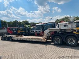 NOOTEBOOM Tiefbett Tieflader mit 3 Lenkbaren 12t Achsen