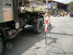 Mercedes-Benz Unimog U 1250 / U427/11 mit Kran