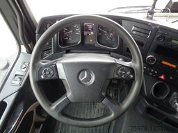 Mercedes-Benz Actros 1843