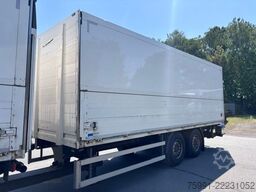 ORTEN ag18t Anhänger gür Getränke mit Ladebordwand.