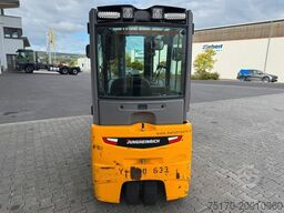 JUNGHEINRICH EFG 215 / Triplex: 4.25m! / SS / nur 716h!