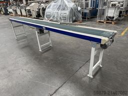 Kolbus straight conveyor