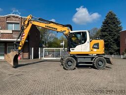 LIEBHERR A 918 Compact nur 7650 Arbeitsstunden !
