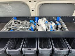 VW CADDY MAXI REGALS. TEMP. 4X4 MOTION DACHT. KLIMA