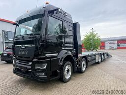 MAN Baumaschinen Maschinentransporter mit Rampen