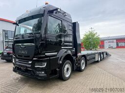 MAN Baumaschinen Maschinentransporter mit Rampen