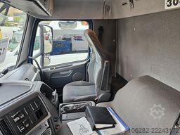 Volvo FM330 Multizone Lenk u. Kühlkoffer