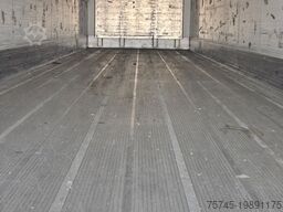 SCHMITZ CARGOBULL SKO 24 * LIFT * CARRIER VECTOR 1950 *