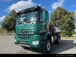 MERCEDES-BENZ 1853 AK 4x4 +Kran HMF 1620K+Klima+22.000 km !!