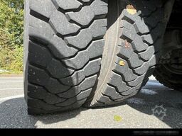 MERCEDES-BENZ 1853 AK 4x4 +Kran HMF 1620K+Klima+22.000 km !!