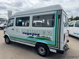 Mercedes-Benz **TN209D-9SEATS-TOPSHAPE**