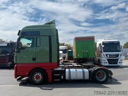 MAN TGX 18.460 XXL LLS-U 2 TANKS STANDKLIMA