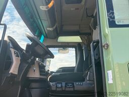 MAN TGX 18.460 XXL LLS-U 2 TANKS STANDKLIMA