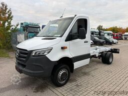 MERCEDES-BENZ Sprinter 516 CDI 4x4 Fahrgestell/Klima/3-Sitze