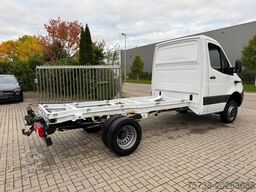MERCEDES-BENZ Sprinter 516 CDI 4x4 Fahrgestell/Klima/3-Sitze