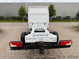 MERCEDES-BENZ Sprinter 516 CDI 4x4 Fahrgestell/Klima/3-Sitze