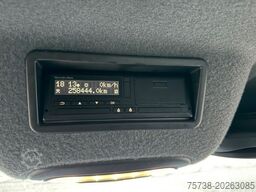 MERCEDES-BENZ Sprinter 516 CDI 4x4 Fahrgestell/Klima/3-Sitze