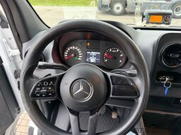 MERCEDES-BENZ Sprinter 516 CDI 4x4 Fahrgestell/Klima/3-Sitze